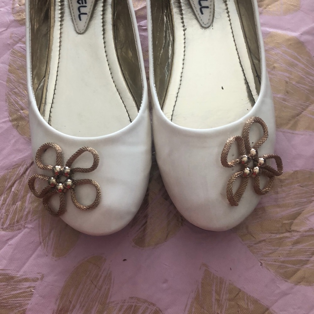 Kiss & Tell 2 pairs of flats - Picture 5 of 8